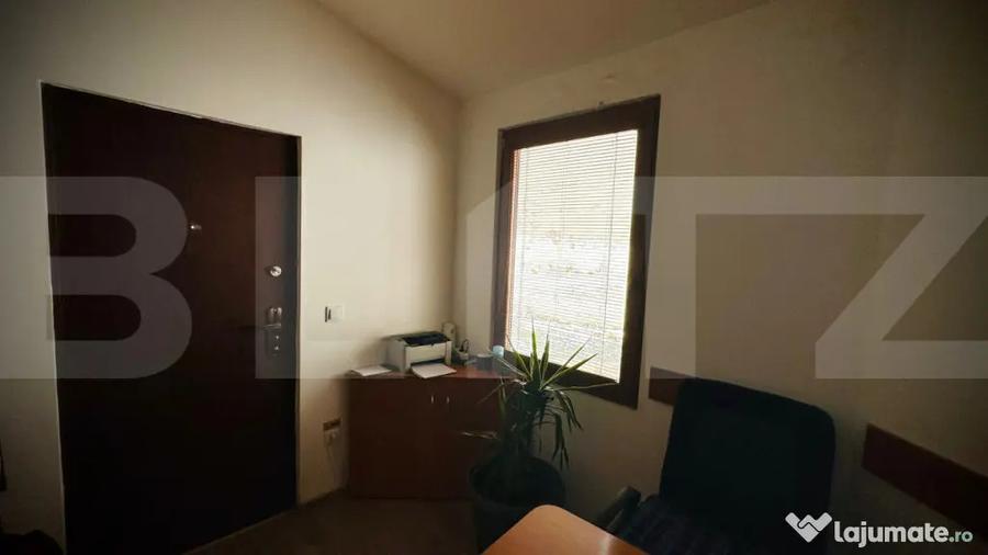 Casă cu 7 camere cu Teren 760 Mp în Central