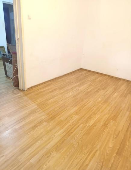 Apartament cu 2 camere semidecomandat în Km 4-5
