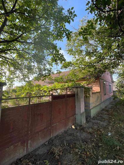 Casă cu 4 camere în Sânpetru Mare