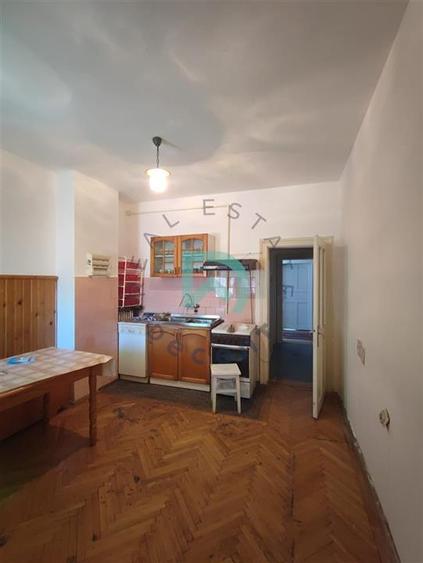 Duplex cu 5 camere cu Canalizare în Drumul Poienii