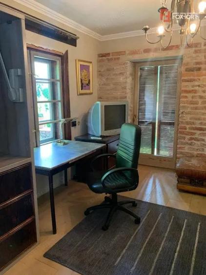 Casă cu 1 camere cu Teren 250 Mp în Ghiroda