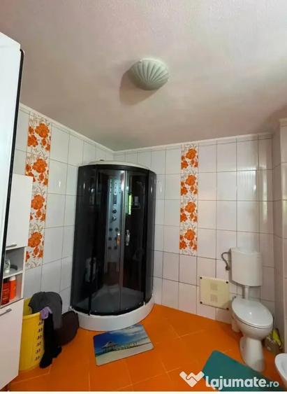 Casă cu 5 camere în Oncea