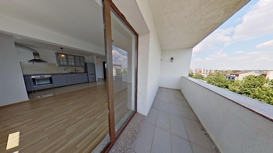 Apartament cu 3 camere în Băneasa