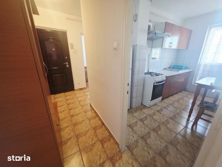 Apartament cu 2 camere decomandat în Astra