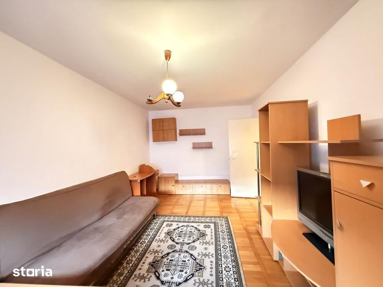 Apartament cu 2 camere decomandat în Complex Studențesc