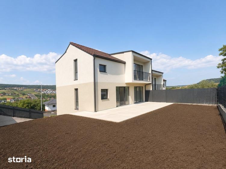 Casă cu 6 camere decomandat cu Teren 345 Mp în Chinteni