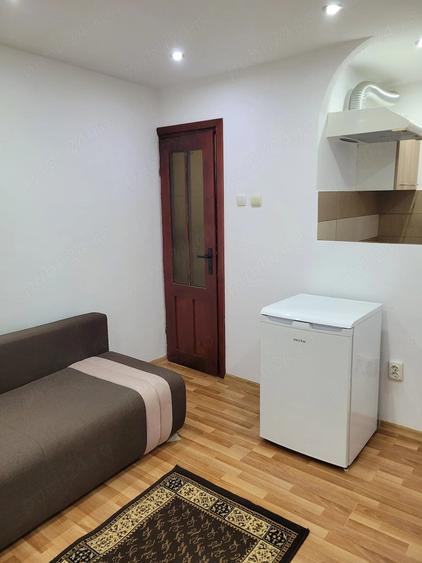 Garsonieră semidecomandată în Buziașului
