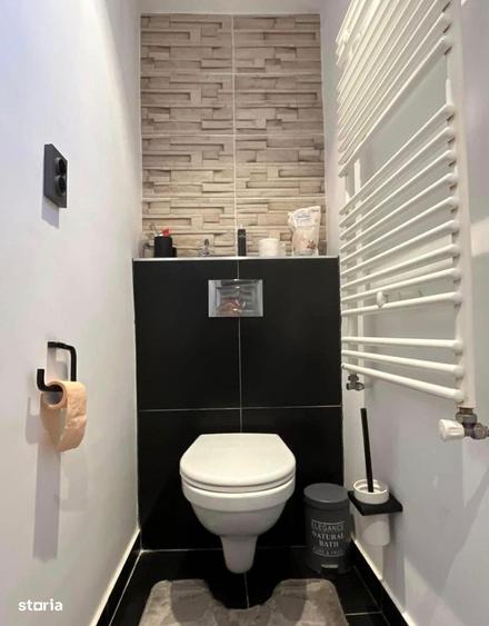 Casă cu 4 camere în Central