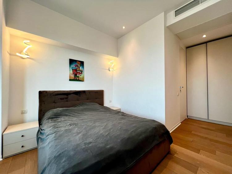Apartament cu 4 camere decomandat în Floreasca