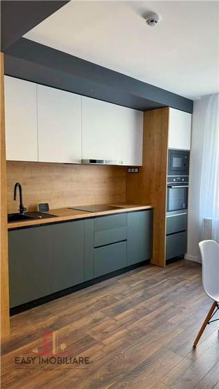 Apartament cu 2 camere decomandat în 7 Noiembrie