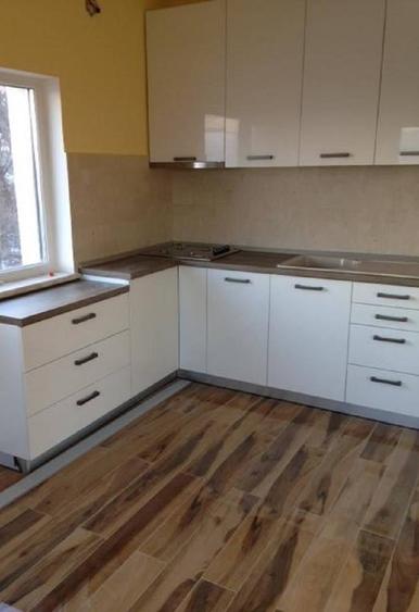 Apartament cu 4 camere decomandat în Grigorescu