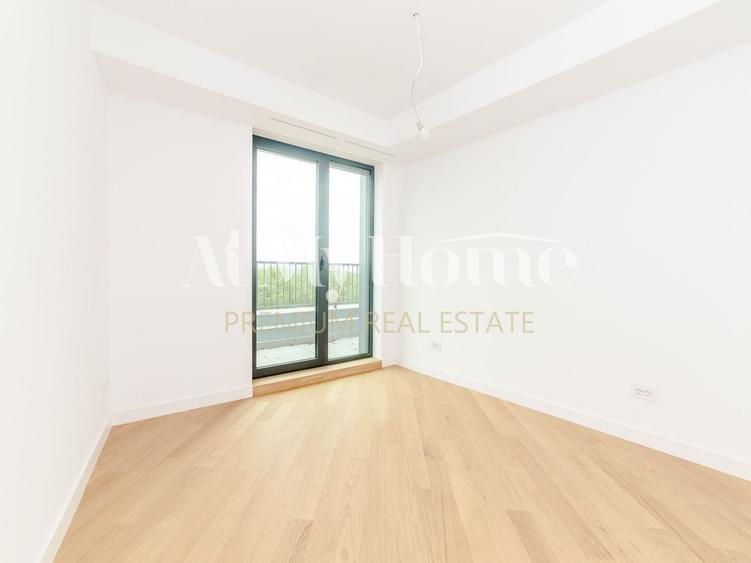 Apartament cu 4 camere decomandat, mobilat în Iancu Nicolae