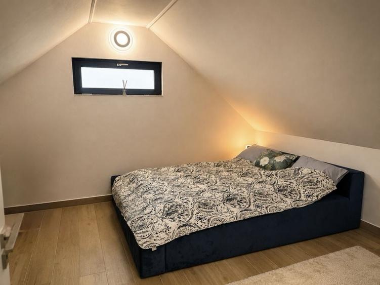 Casă cu 4 camere cu Teren 300 Mp în Central
