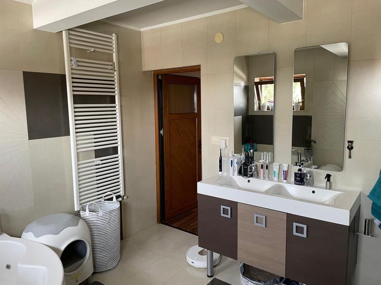 Apartament cu 2 camere semidecomandat în Batistei