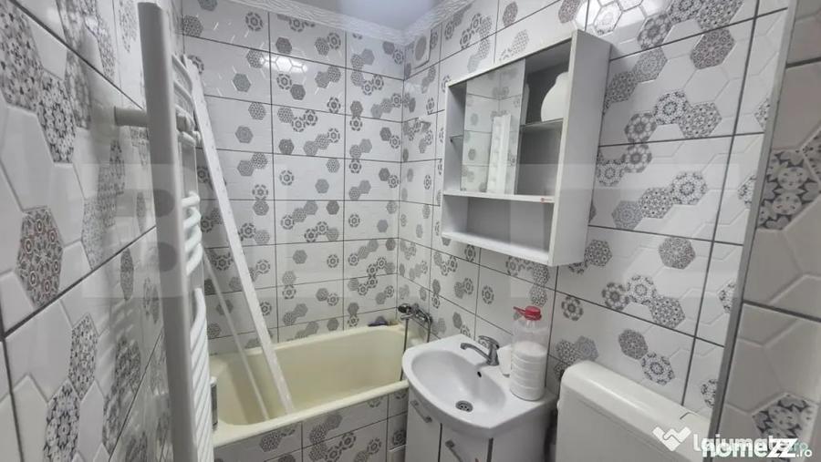 Apartament cu 2 camere semidecomandat în Solidarității