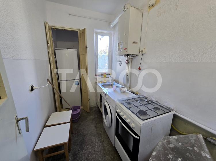 Apartament cu 2 camere nedecomandat, mobilat în Mihai Viteazul