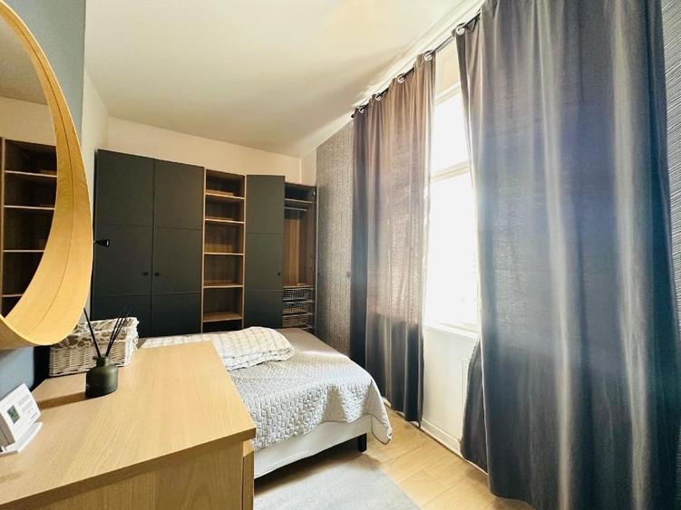 Apartament cu 3 camere decomandat în Andrei Mureșanu