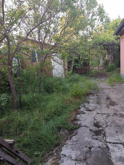 Casă individuală cu 2 camere cu Canalizare în Central