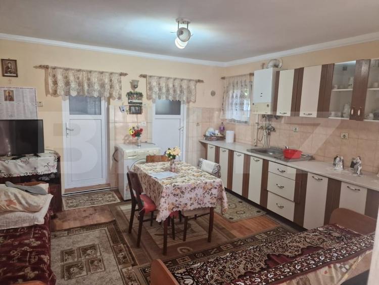 Casă individuală cu 3 camere cu Canalizare în Iclod