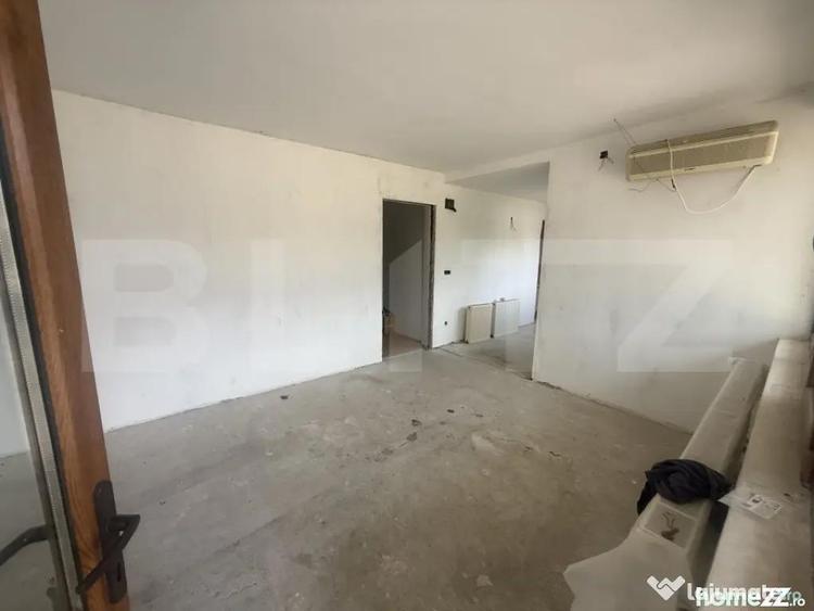 Casă cu 4 camere cu Teren 1027 Mp în Central