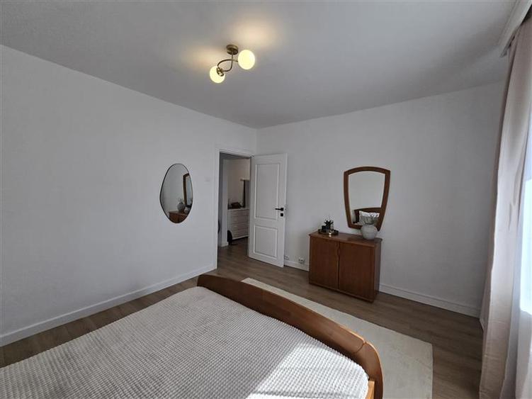Apartament cu 2 camere decomandat, mobilat în Brâncoveanu