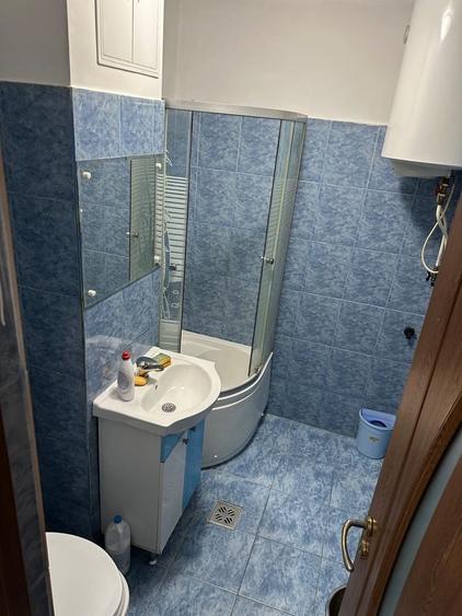 Garsonieră decomandată în Piața Nouă