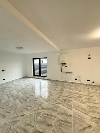 Casă individuală cu 3 camere cu Teren 400 Mp în Letea
