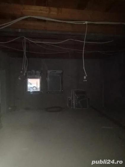 Casă cu 5 camere cu Teren 1000 Mp în Peciu Nou