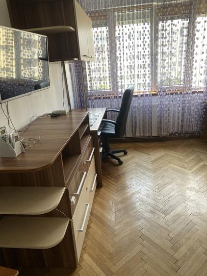 Apartament cu 3 camere decomandat în Obor