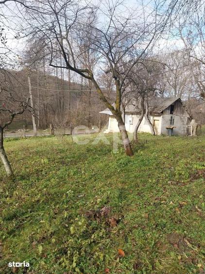 Teren de 2200 mp, în Mănești