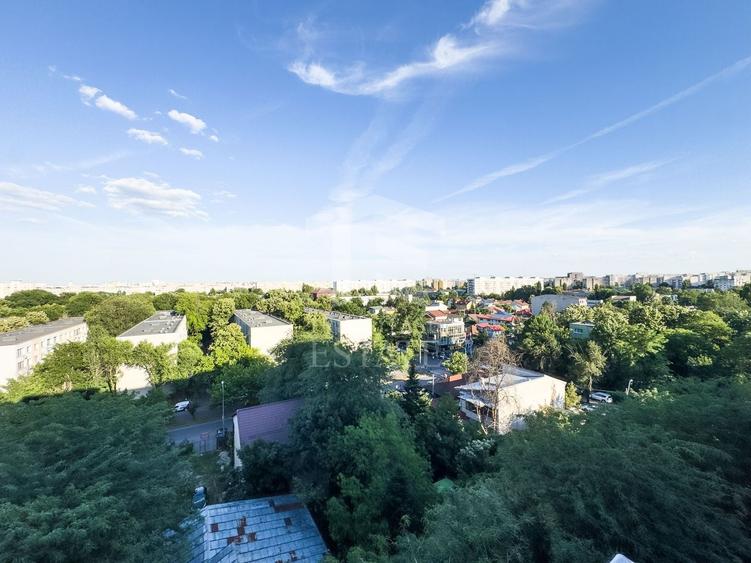 Apusului | Str Lacul Zanoaga | Pta Gorjului | Ghirlandei | 3 camere - 1