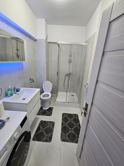 Apartament cu 2 camere semidecomandat în Gârlești