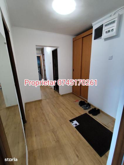 Apartament cu 3 camere decomandat în Berceni