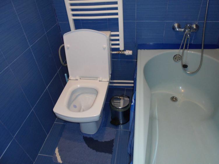 Apartament decomandat în Craiter