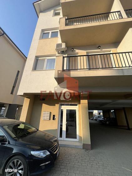 Apartament cu 3 camere decomandat în Girocului