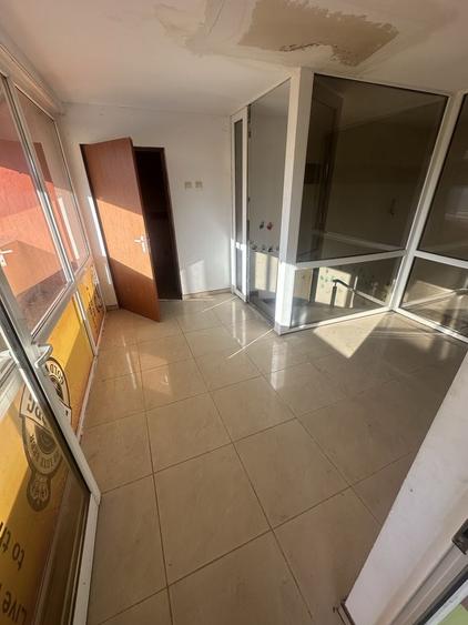 Spațiu comercial, de 200 mp, în Central