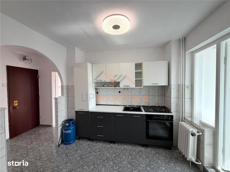 Apartament cu 2 camere decomandat în Rogerius