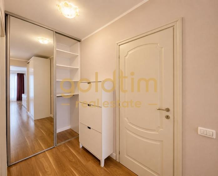 Apartament cu 3 camere semidecomandat, mobilat în Băneasa
