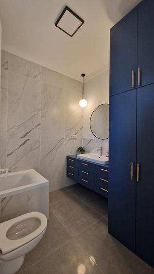 Apartament cu 3 camere decomandat în Ultracentral