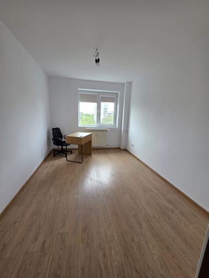 Apartament cu 3 camere de vanzare in zona Baba Novac - Campia Libertatii - 9