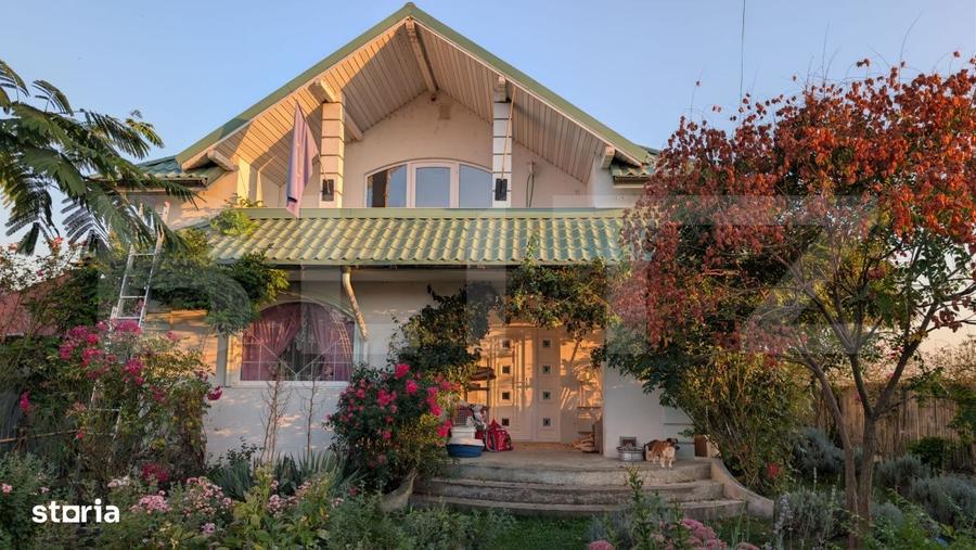Casă cu 4 camere în Mărginenii de Sus