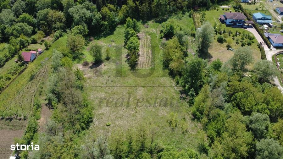 Teren de 3128 mp, în Mărgineni