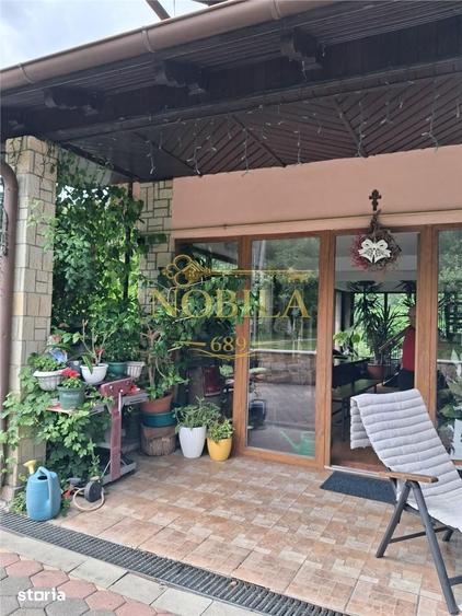 Casă cu 5 camere cu Teren 3645 Mp în Central