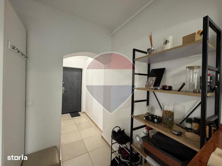 Apartament cu 2 camere în Intim