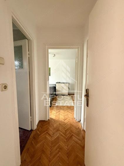 Apartament cu 3 camere semidecomandat în Olimpia-Stadion