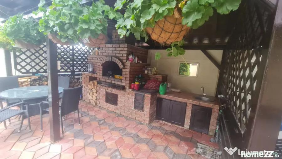 Casă cu 4 camere cu Canalizare în Valea Lupului