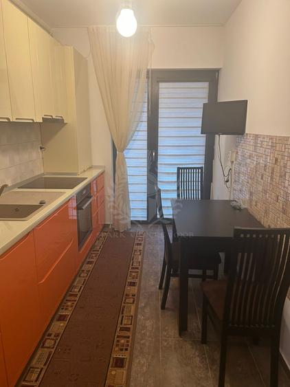 Apartament cu 3 camere decomandat, mobilat în Albert