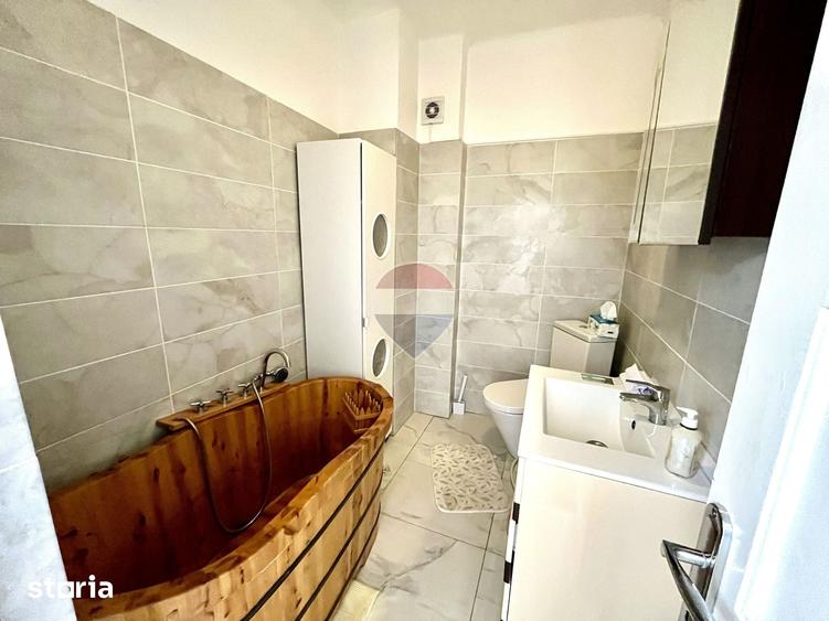 Apartament cu 3 camere în Victoriei