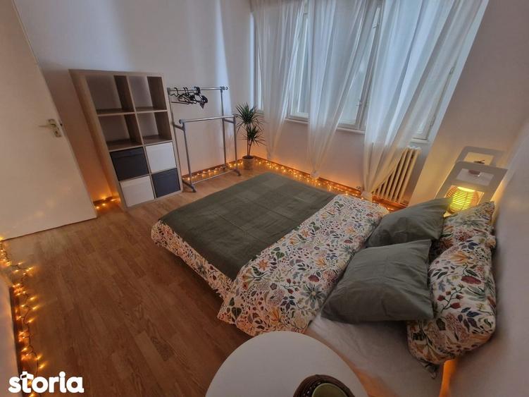 Apartament cu 2 camere semidecomandat, mobilat în Tei