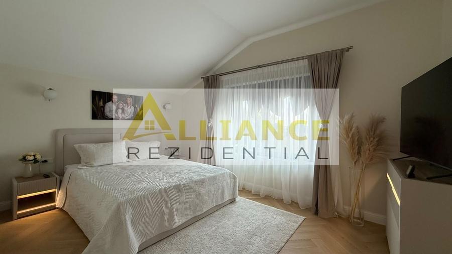 Casă individuală cu 4 camere decomandat cu Teren 300 Mp în Berceni
